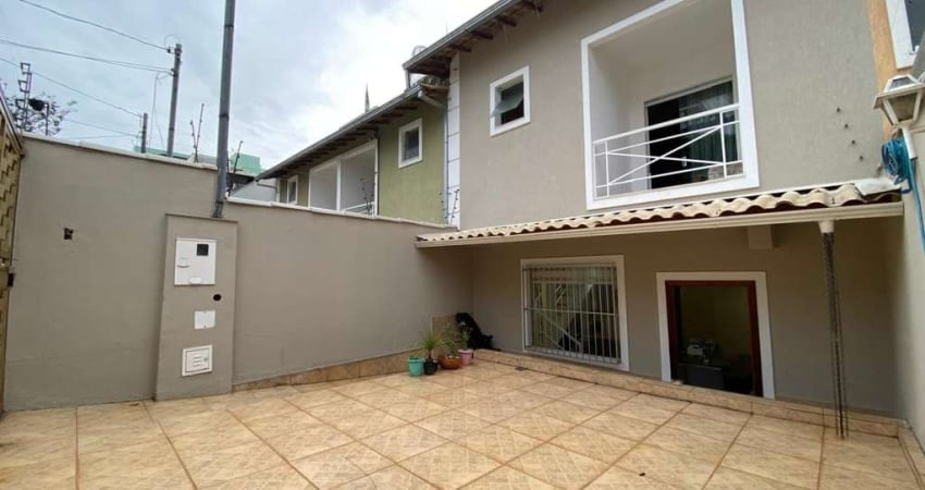 CASA GEMINADA DE DOIS QUARTOS NO BAIRRO SANTA AMÉLIA