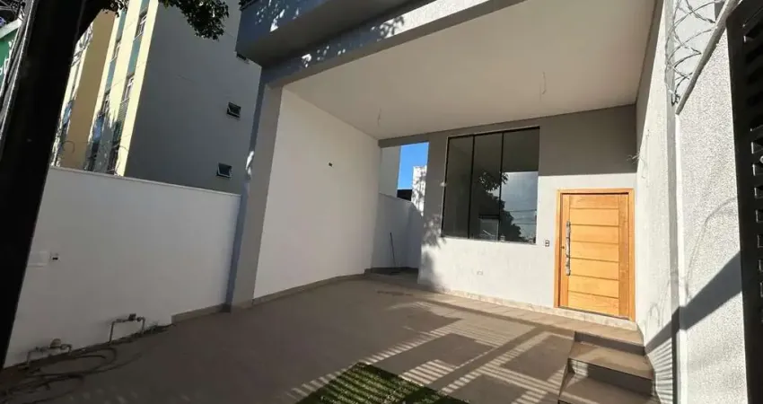 Casa com 3 quartos à venda na Santa Mônica, Belo Horizonte 