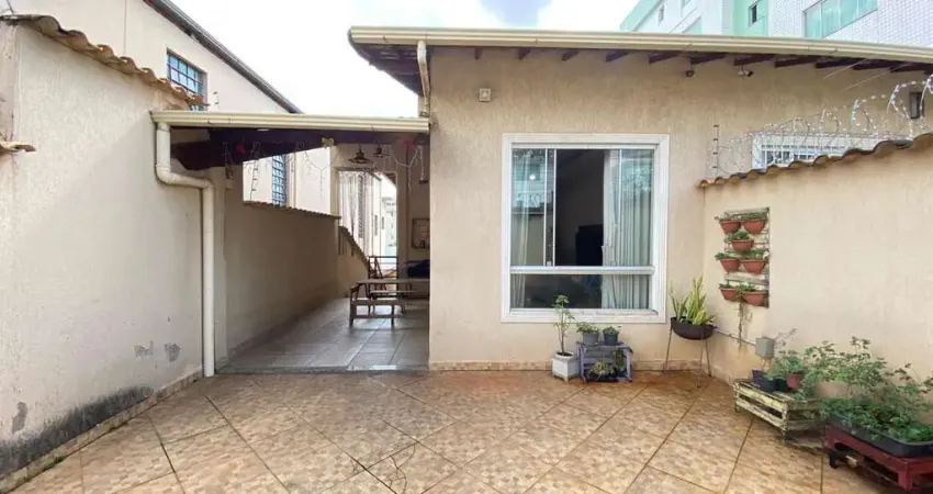 Casa com 3 quartos à venda na Santa Amélia, Belo Horizonte 