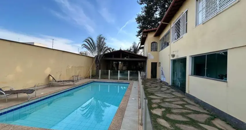 Casa com 4 quartos à venda em São Luiz, Belo Horizonte 