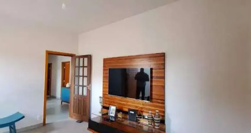 Casa com 3 quartos à venda na Rua Célio Diniz, Rio Branco, Belo Horizonte