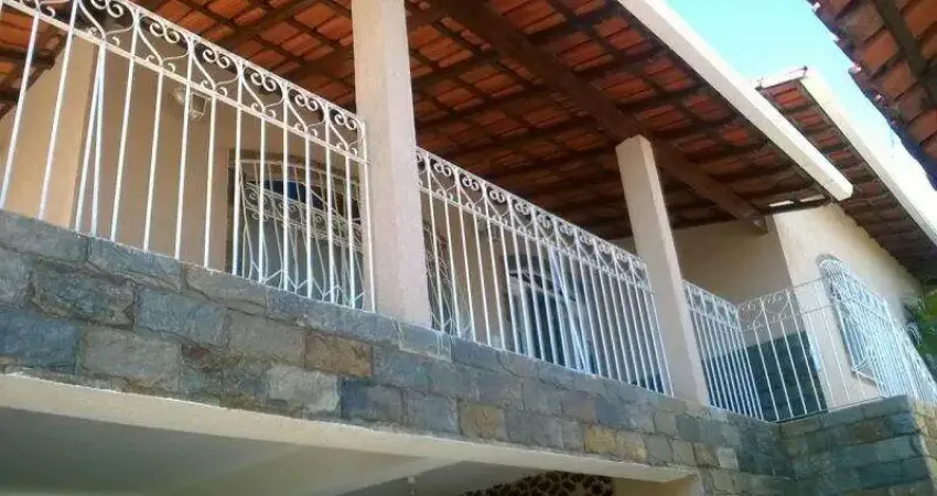 Casa com 5 quartos à venda na Rua Radialista José Farrapo, Céu Azul, Belo Horizonte