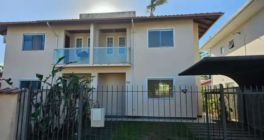 Casa com 2 quartos para alugar na Rua Bartolomeu de Gusmão, Carianos, Florianópolis