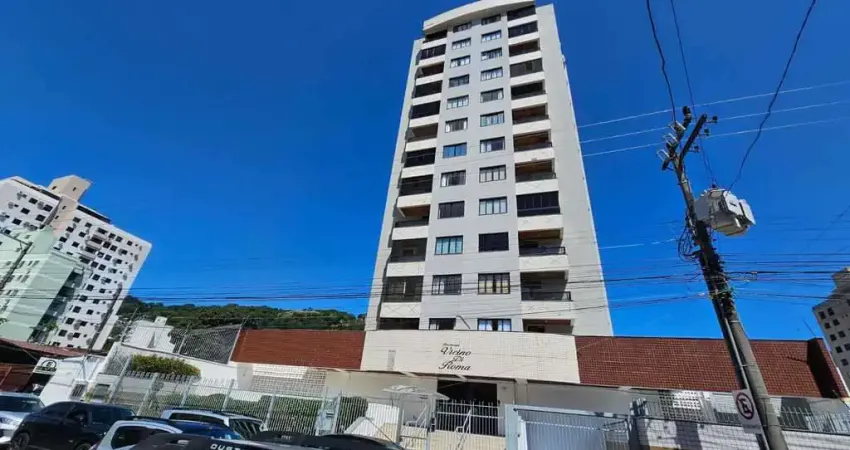 Apartamento com 2 quartos para alugar na Rua General Bittencourt, Centro, Florianópolis