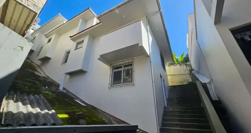 Apartamento com 2 quartos para alugar na Servidão Ademar Manoel Bento, Trindade, Florianópolis