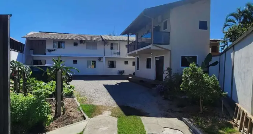 Casa com 1 quarto para alugar na Avenida Vinícius de Moraes, Córrego Grande, Florianópolis