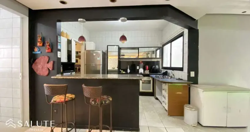 Casa com 3 quartos para alugar na Rua 2300, 330, Centro, Balneário Camboriú