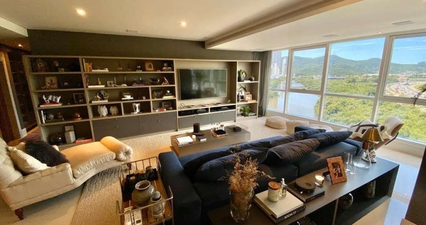 Apartamento com 4 quartos para alugar na Rua 3700, 425, Centro, Balneário Camboriú