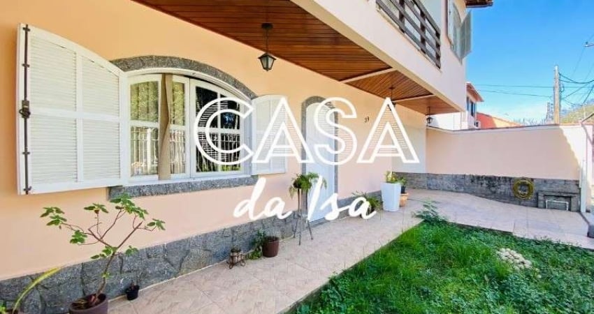 Casa com 4 quartos à venda na Rua Um, Morada da Colina, Resende