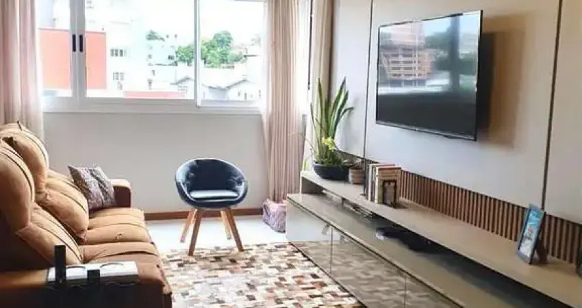 Excelente apartamento semi mobiliado de 2 dormitórios sendo 1 suíte!