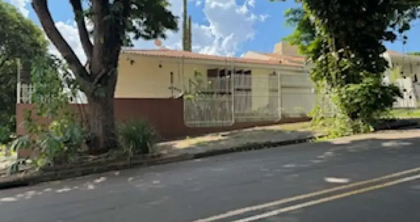 Casa à venda na DOS ANDRADAS, 352, Zona 05, Maringá