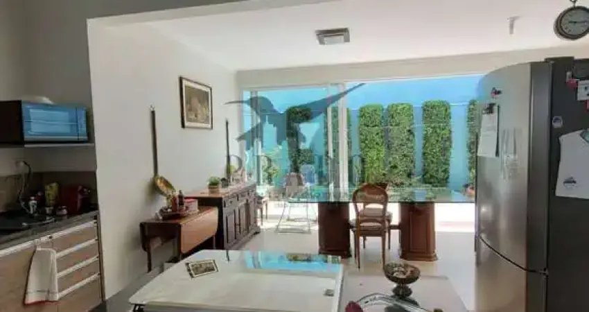 CASA TÉRREA COM TRÊS SUÍTES - VILA SANTISTA ATIBAIA/SP