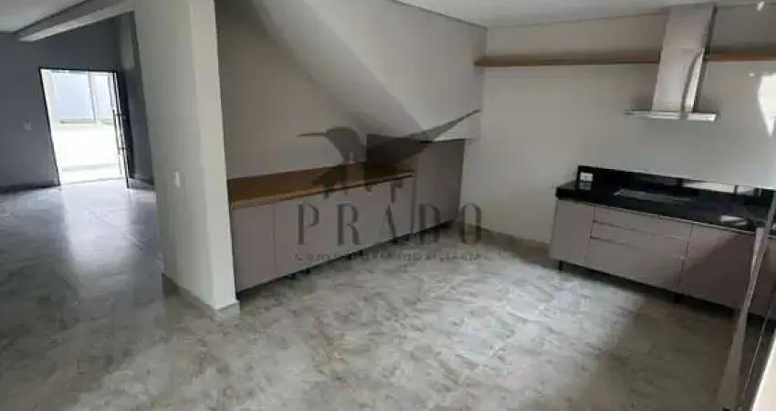 CASA EM CONDOMÍNIO COM 3 DORMITÓRIOS E SUÍTE EM ATIBAIA/SP