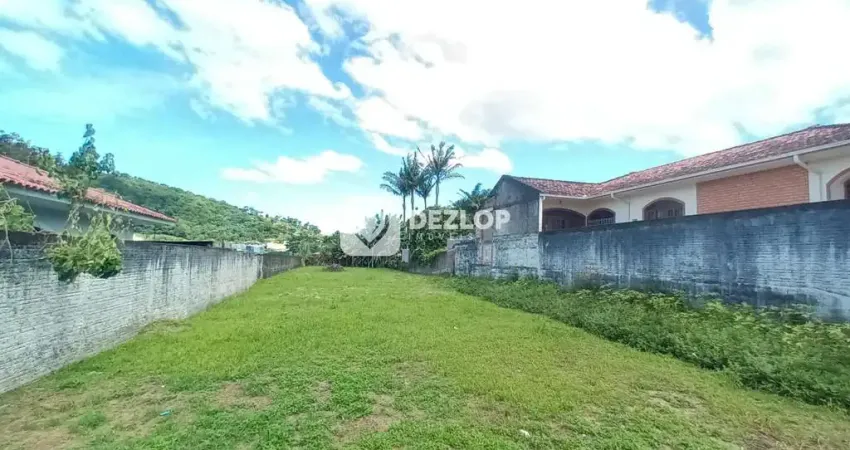 Terreno à venda na Rua Papa João Paulo I, 510, Fundos, Biguaçu