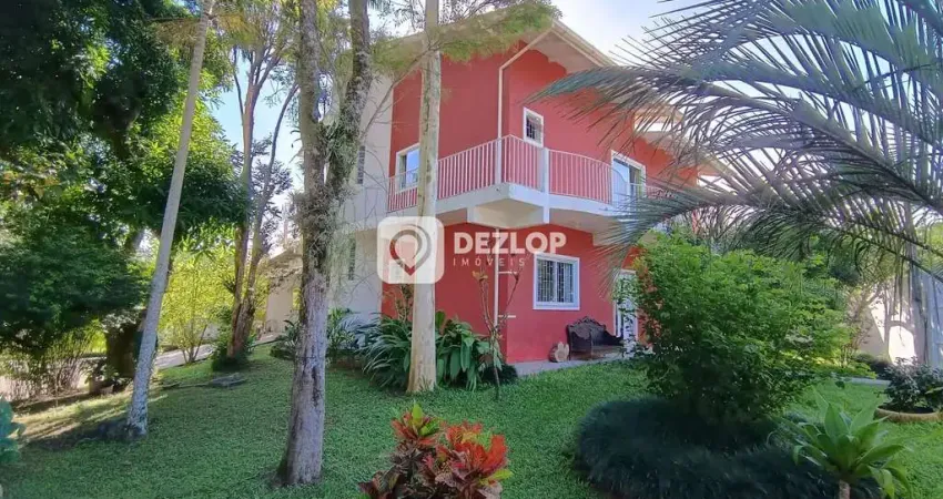 Chácara à venda em Sorocaba, Biguaçu - SC | 5 Dormitórios, 3 Suítes