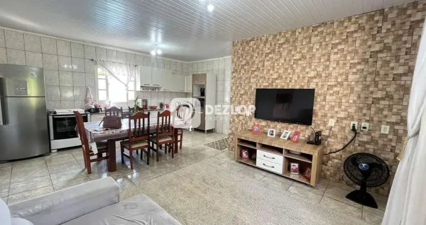 Casa Financiável à venda em Fundos, Biguaçu – SC | 3 Dormitórios