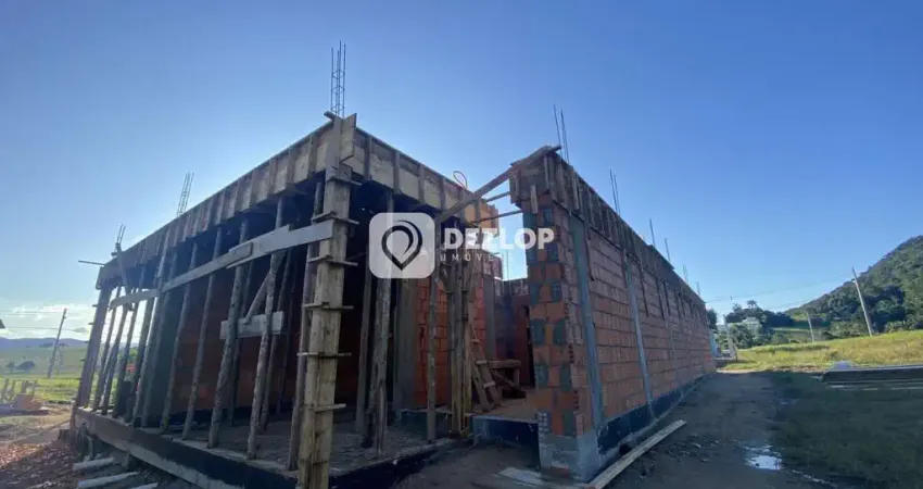 Casa à venda em Governador Celso Ramos, – SC | Dois dormitórios sendo uma suíte