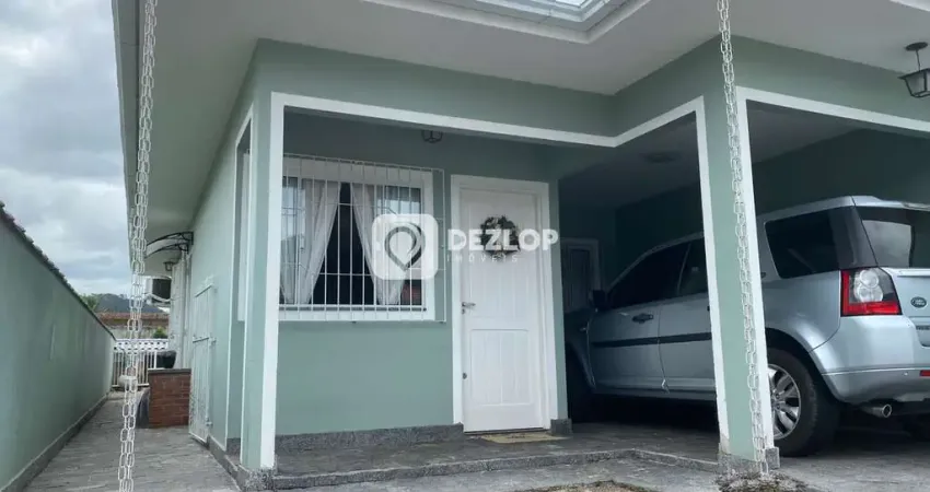 Casa com 2 quartos à venda na Rua Kiliano Kons, 176, Fundos, Biguaçu