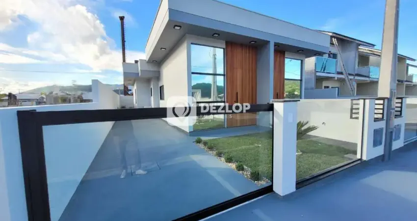 Casa Geminada à Venda no Loteamento Bosque em São José | Nova com 2 Suítes