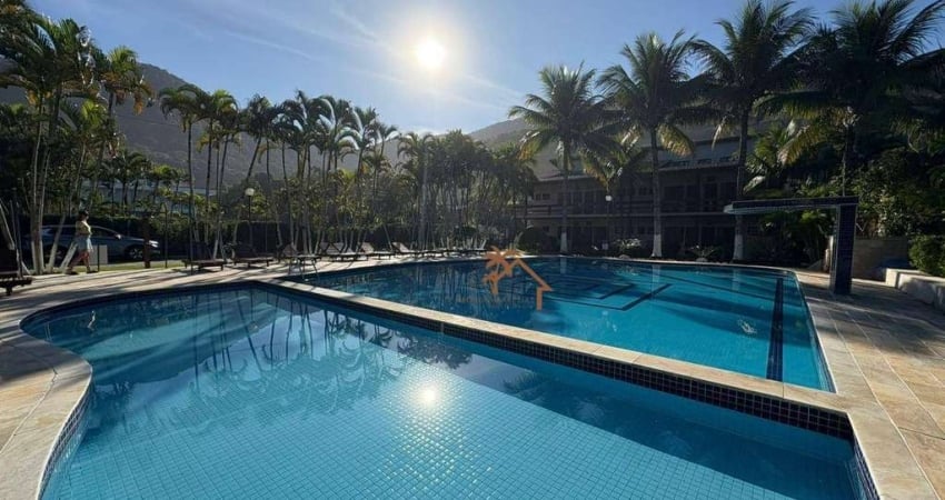 Apartamento Duplex com 2 quartos de 80m² - Condominio completo a 50 metros da praia.