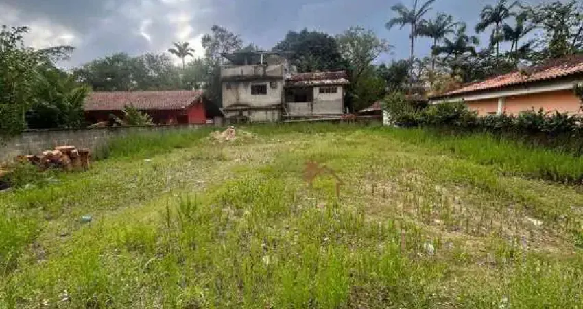 Terreno à Venda em Maresias – 450m² | Murado e Aterrado | 200 metros da Praia – R$860.000,00