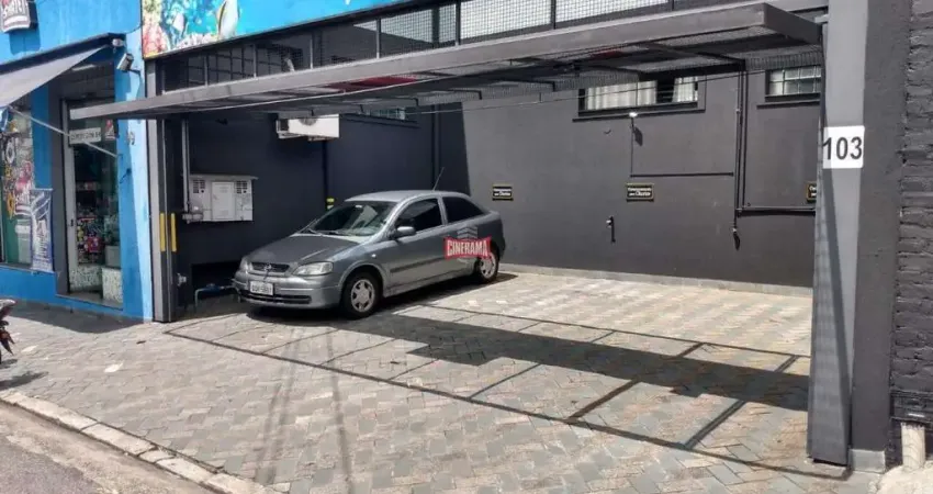 Prédio comercial com dois salões a venda no Bairro Santa Paula, em São Caetano do Sul, SP.