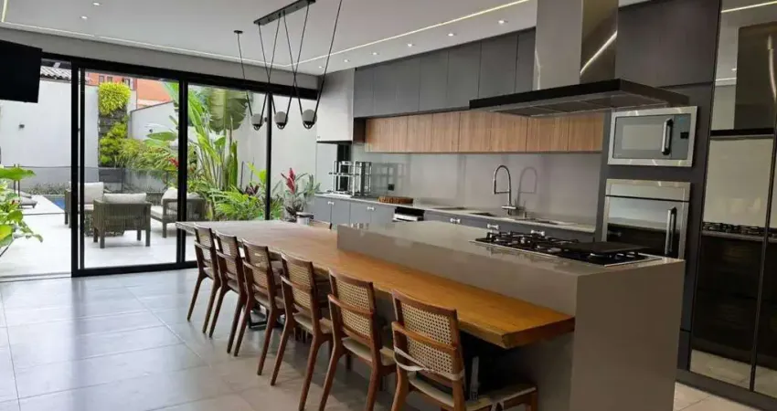 Casa à venda, 3 quartos, 3 suítes, 2 vagas, Santa Maria - São Caetano do Sul/SP