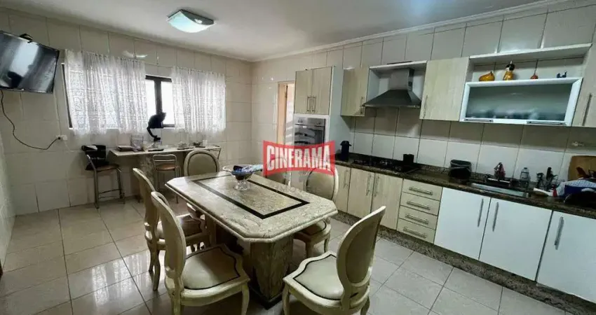 Sobrado à venda, 4 quartos, 5 vagas, Cerâmica - São Caetano do Sul/SP