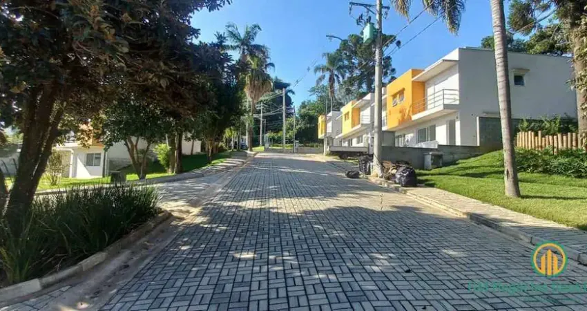Condomínio novo, moderno com apenas 18 casas  na região da Granja Viana