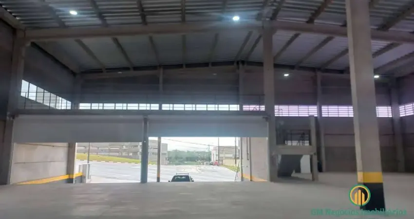 Galpão novo de concreto pré moldado com 1.500m2 no condomínio polo 40