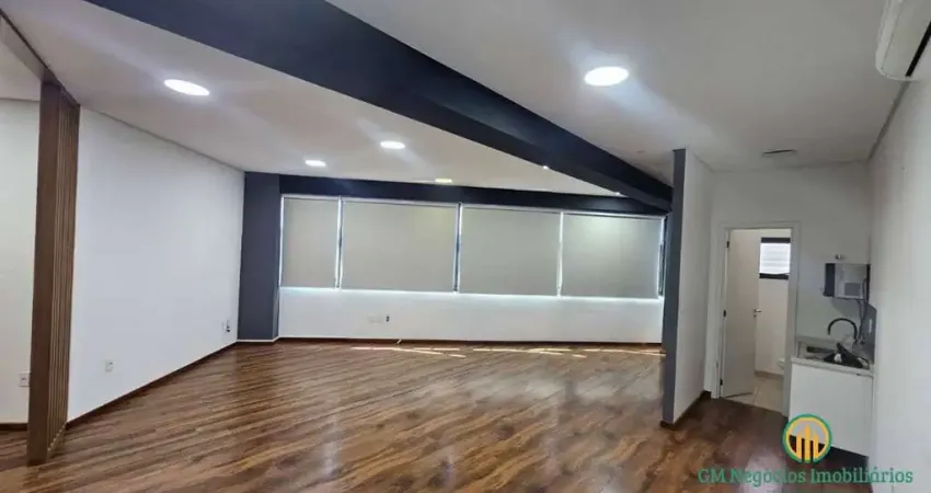 Sala comercial com 3 salas à venda na Rua Thomekiti Kira, Granja Viana, Cotia