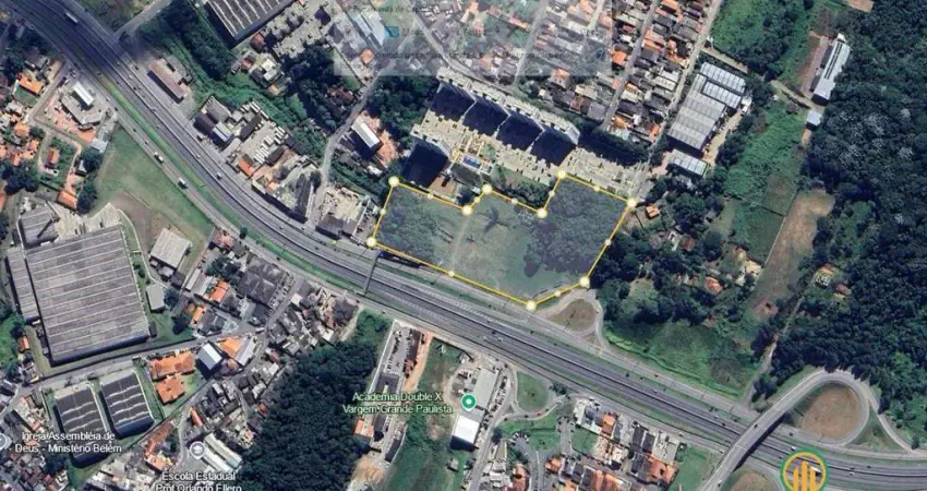 Espetacular área na raposo tavares km 43,5 sentido interior  z. mista