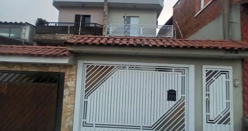 À venda: sobrado mobiliado com 3 dormitórios e quintal na vila ema