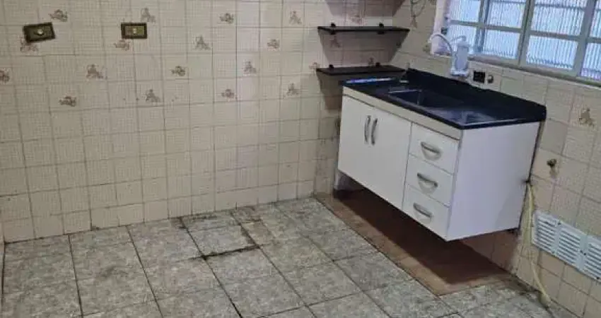 Casa com 2 quartos para alugar na Rua Dentista Barreto, 766, Vila Carrão, São Paulo