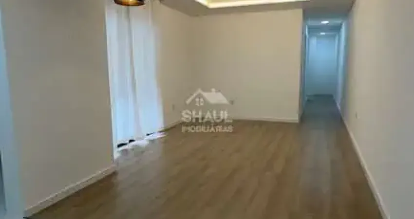 Apartamento à Venda – 3 Dorms | 1 Suíte | 2 Banheiros | Centro de Pinhais