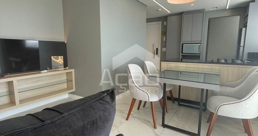 Apartamento Mobiliado Com 01 suíte + 02 dormitórios no bairro Ressacada em Itajaí/SC