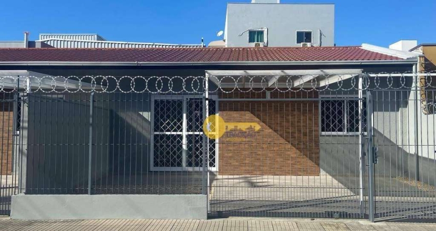 ALUGUEL R$ 4.500/Mês + Taxas - Casa com 2 dormitórios sendo 1 Suíte para alugar, 96 m² - Fazenda - Itajaí/SC