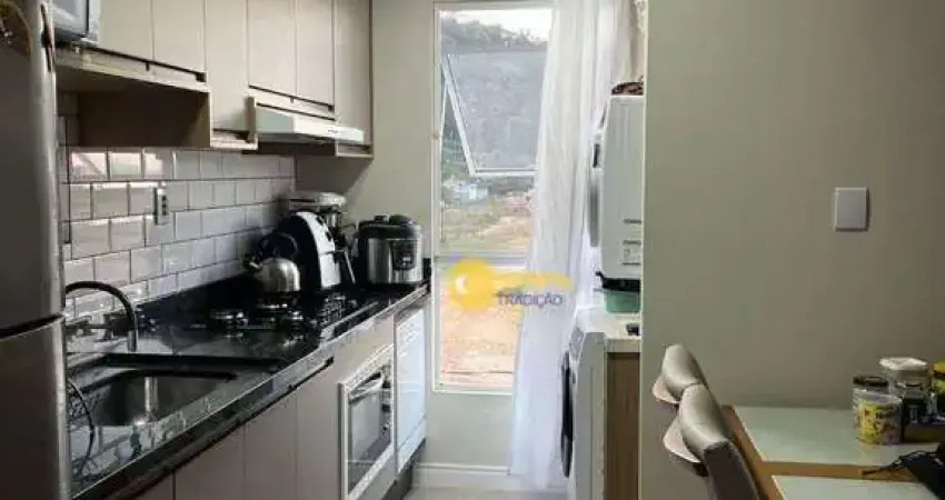 Apartamento semimobiliado com 3 dormitórios no espinheiros