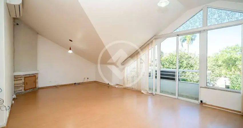 Sobrado Triplex à Venda no São Francisco – Curitiba codigo: 96881