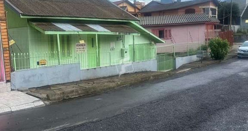 Casa com 3 quartos à venda na Rua Angelo Colombo, 3294, Pioneiro, Caxias do Sul