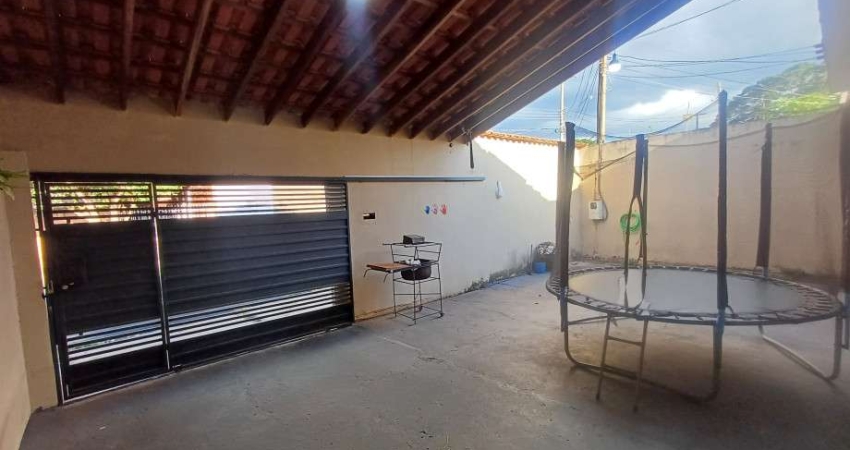 Casa no Bairro CONJ. HAB. OCTAVIO RASI na cidade de  BAURU;