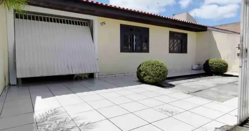 Casa com 2 quartos à venda na Rua Segismundo Maiewski Filho, 175, Sítio Cercado, Curitiba
