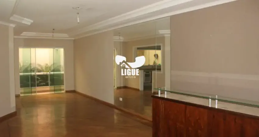 Casa com 3 quartos para alugar na Rua Rui Barbosa, 495, Vila Gilda, Santo André