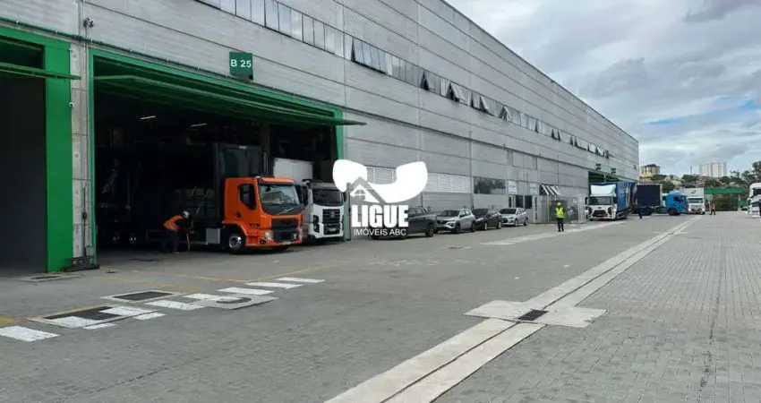 Barracão / Galpão / Depósito para alugar na Avenida dos Estados, 7328, Parque Jaçatuba, Santo André