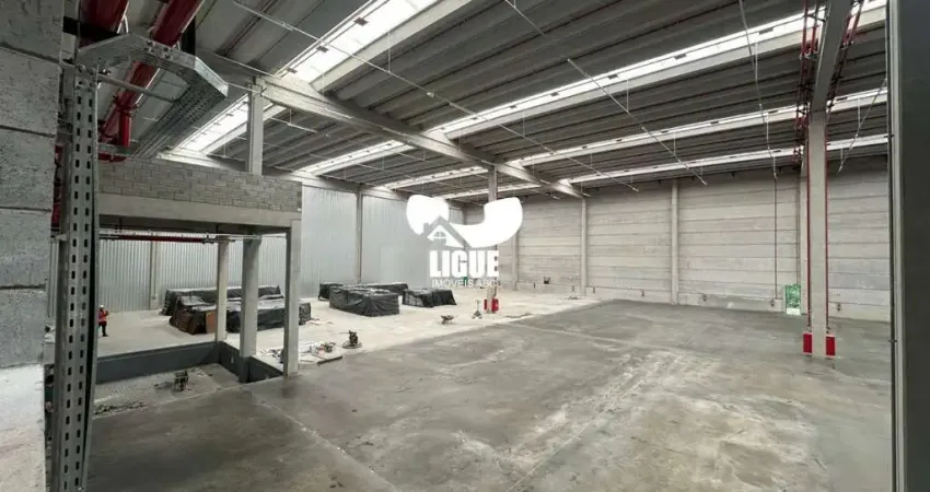 Barracão / Galpão / Depósito para alugar na Avenida dos Estados, 7328, Parque Jaçatuba, Santo André