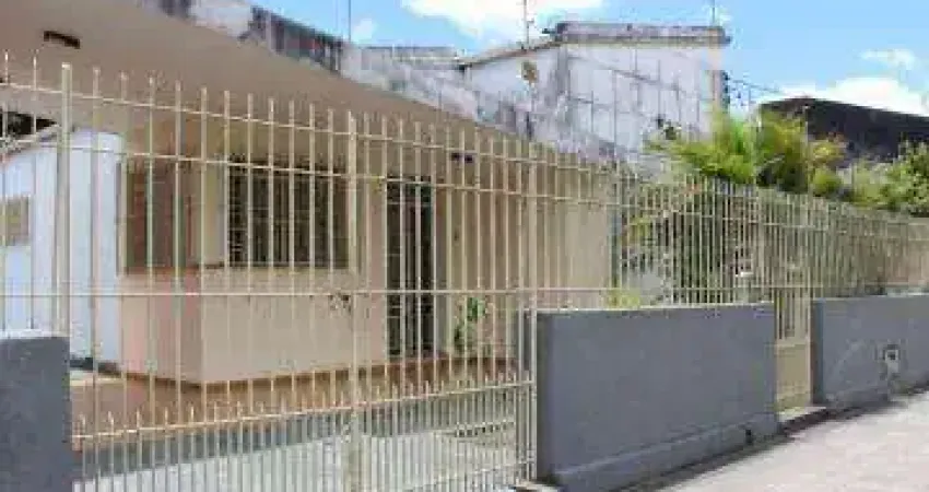 Casa com 4 quartos à venda na Avenida Maria Quitéria, 400, Brasília, Feira de Santana