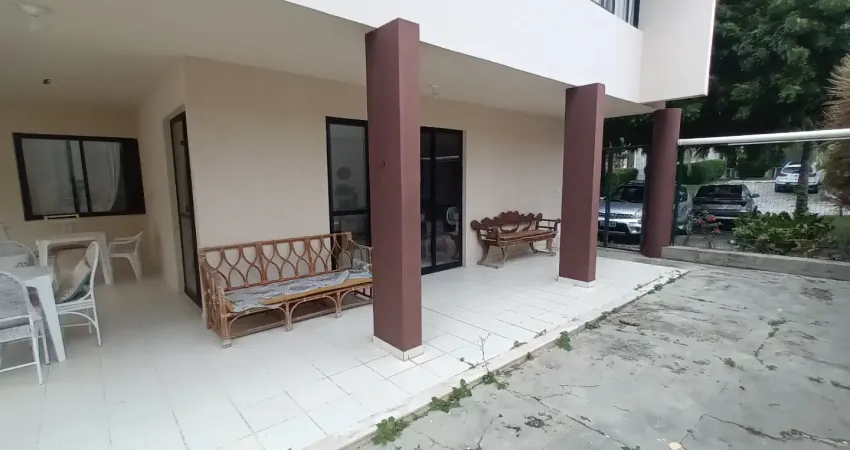 Casa 03 Suítes - Duplex - Oportunidade em Buraquinho Lauros de Freitas