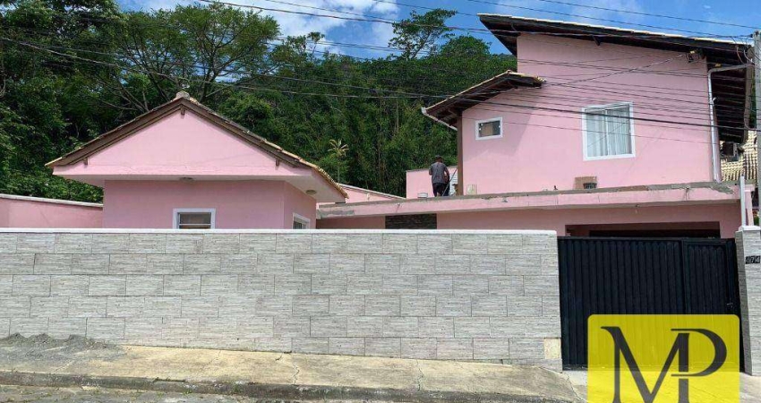 Sobrado com 5 dormitórios à venda, 370 m² por R$ 1.360.000,00 - Armação - Penha/SC