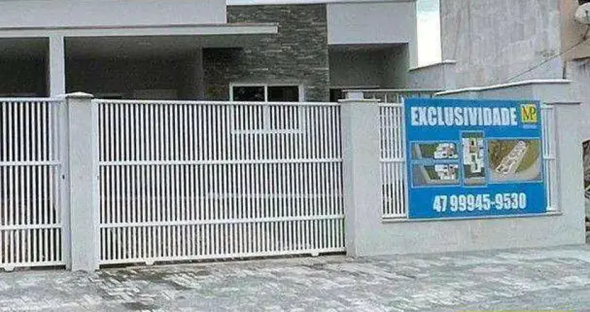 Casa com 2 dormitórios à venda, 81 m² por R$ 550.000 - Centro - Penha/SC