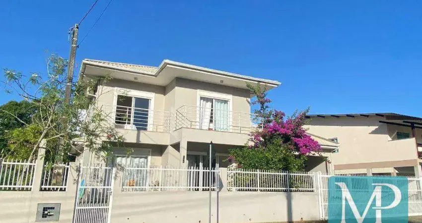 Sobrado com 4 dormitórios à venda, 270 m² por R$ 2.500.000,00 - Praia Grande - Penha/SC